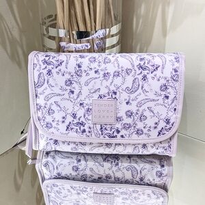 NEW Tender Love + Carry Fold Over Toiletry Weekender Cosmetic Bag